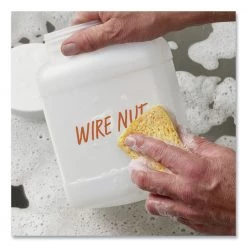 Avery 08882 Marks-A-Lot Chisel Tip Desk Style Permanent Marker Set - Extra Large, Yellow (12-Piece) -Avery Online Shop aven08882 c